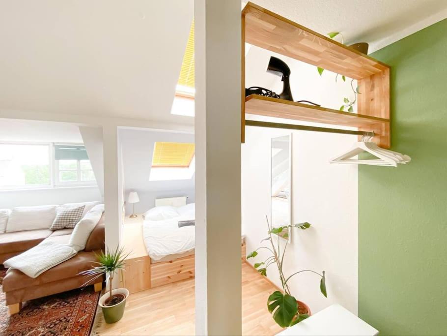 Schoene Ferienwohnung Mit Blick Ueber Stadtwald ライプツィヒ エクステリア 写真