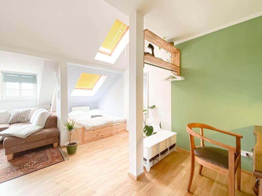 Schoene Ferienwohnung Mit Blick Ueber Stadtwald ライプツィヒ エクステリア 写真