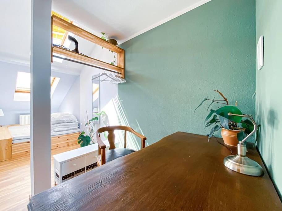 Schoene Ferienwohnung Mit Blick Ueber Stadtwald ライプツィヒ エクステリア 写真